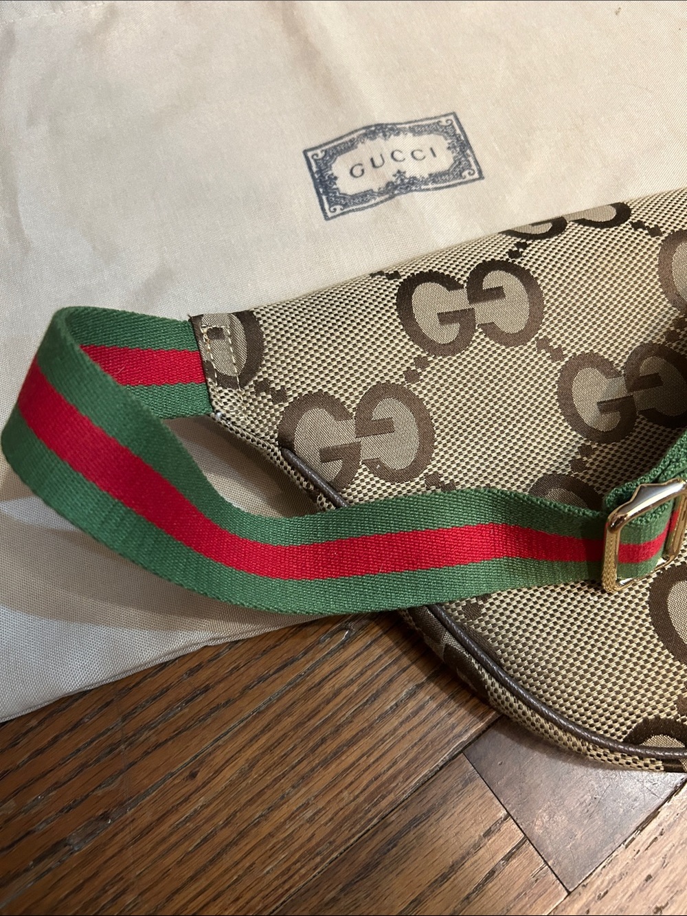 GG Beige/Brown Canvas Cross Body Bag with Green-Red Web Strap - Picture 2 of 7